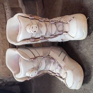 Kids snowboard boots